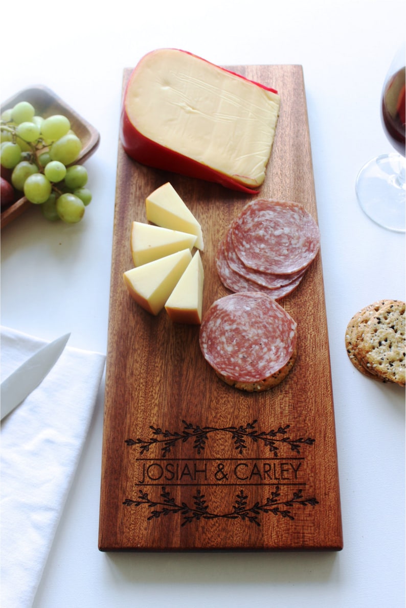 Personalized Cheese Board, Custom Name, Charcuterie Board, Christmas Gift, Wedding, Anniversary Gift, Closing Gift, Gift For Her image 3