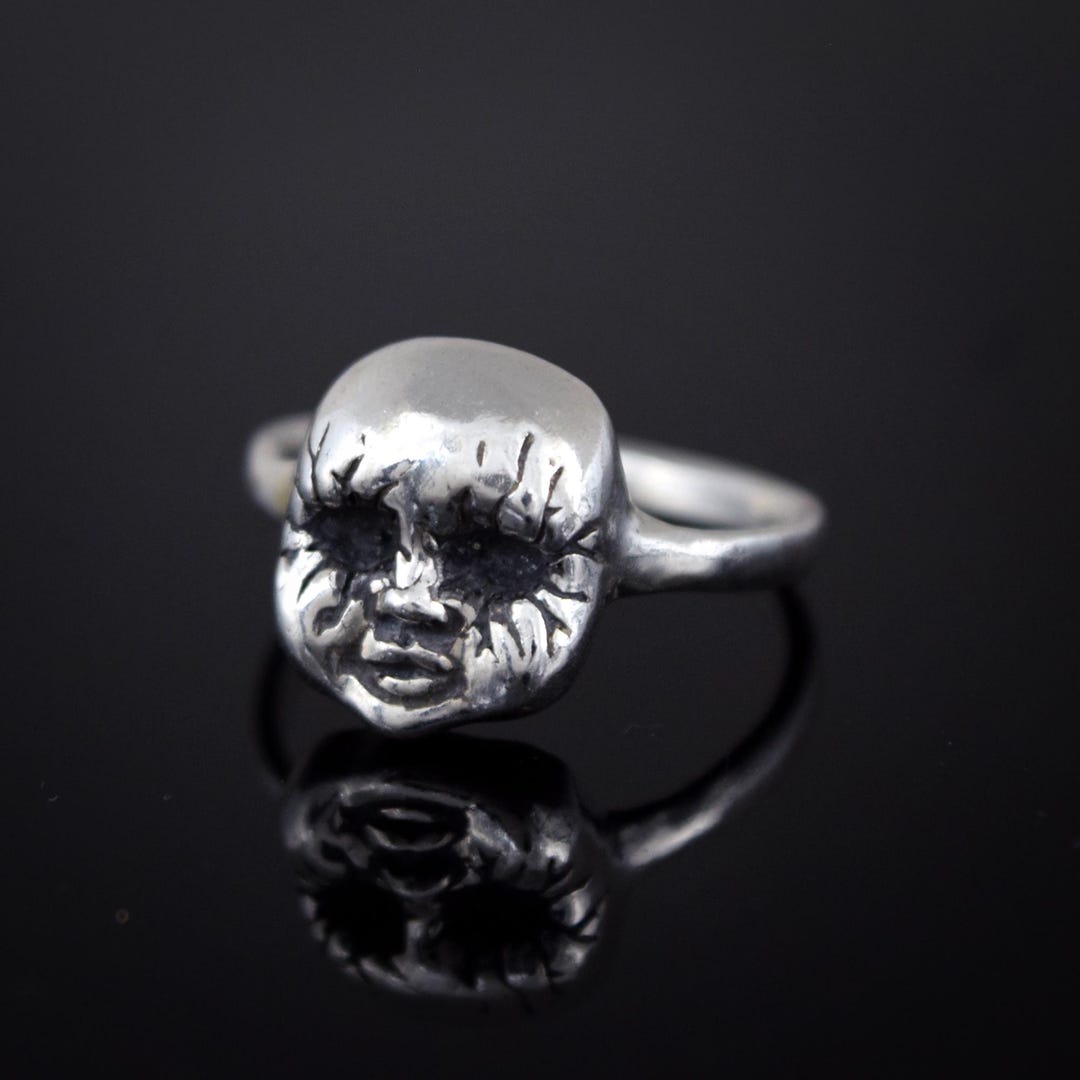 Creepy Rin Baby Face Ring With Cracks, Creepy Doll Ring - Etsy