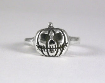 Jack O Lantern Ring, Silver Ring, Halloween Ring, Pumpkin Ring, Skull Ring, Sterling Silver Ring, Handmade Ring