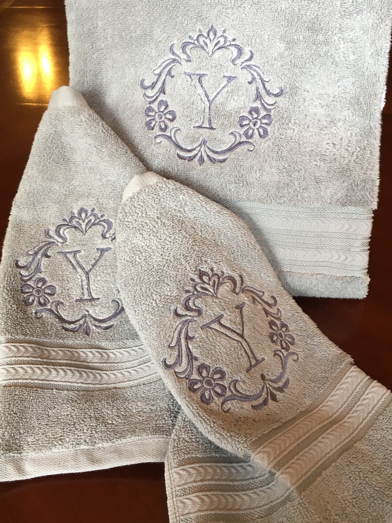 Custom Embroidered Bath Towels, Hand Towels & Washcloths, Monogram