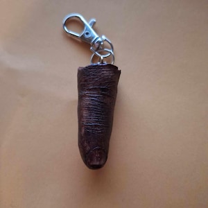 Finger Keychain, Fingers and Bloody Stump Keychain, Halloween Decoration, Evil Dead, Ash Evil Dead, Zombie Finger, cos play, Severed Finger