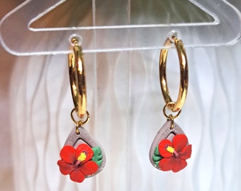 Pendientes de hibisco, pendientes de arcilla polimérica, aros Huggie, pendientes hechos a mano en 3D, pendientes Monstera, pendientes de flores, pendientes colgantes