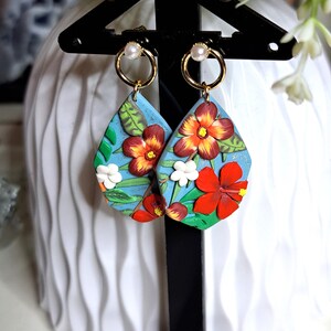 Polymer Clay Earrings,Hibiscus Flower Earrings, 3D Handmade Earrings, Monstera Earrings, Flower Earrings, Dangle Earring zdjęcie 2