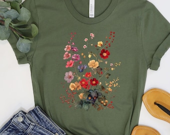 Botanical Wildflower TShirt,Olive Green Floral Shirt,Nature Lover Gift,Cute Garden Boho Tee,Cottagecore Aesthetic Shirt,Vintage Flower Print