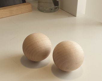 2  Pieces -Plain Natural Wooden Craft Balls 50mm