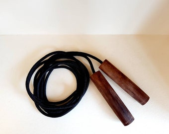 Jump Rope Adults - skipping rope with wooden handles,  jump rope exercise, sports and fitness