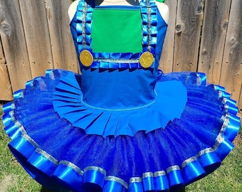 Fantasia de aniversário do Luigi: vestido de tutu para concurso de beleza