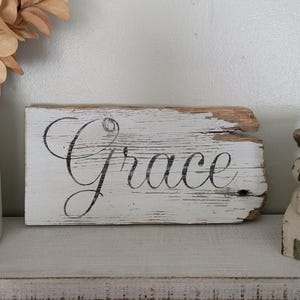 Farmhouse White Chippy Grace Sign