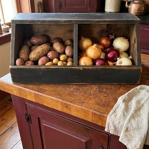 Primitive Farmhouse Rustic Wooden Cubby Vegetable Bin