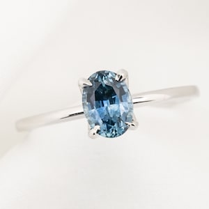Blue Sapphire Solitaire Ring, Simple Montana Sapphire Ring, Simple Montana Sapphire Ring, Sapphire engagement ring, Solid 14k white gold