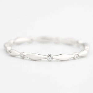 Dainty Platinum Diamond Eternity Ring, Platinum Wedding Band, pt950 Diamond Ring, platinum marriage ring, unique wedding band, aria ring