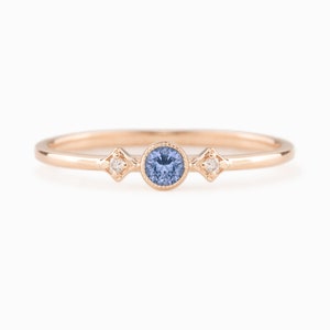3mm Montana Sapphire Three Stone Ring, Dainty Blue Green Sapphire Ring ...