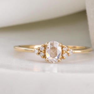 Natuurlijke ovale roosgeslepen diamanten verlovingsring massief 14k geelgoud, roségeslepen ovale diamanten clusterring, diamant van ethische herkomst