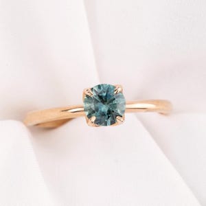 Round Montana Sapphire Solitaire Ring, Simple Sapphire engagement ring, Icy blue ring, 14k rose gold ring, Alternative solitaire engagement