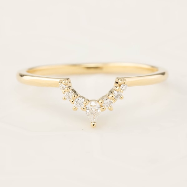 Pear cut diamond curved ring, Diamond curved nesting wedding ring, unique wedding band, v shape wedding ring, 14k gold 18k gold platinum 950