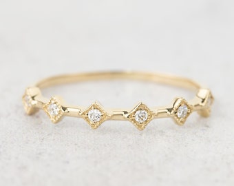 Six star 14k gold ring, multi diamond star wedding ring, unique diamond wedding band, star wedding ring, 14k gold, rose gold, white gold,