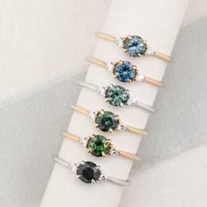 Blue Green Montana Sapphire Ring, Green-Blue Queensland Sapphire Ring, Three Stone Ring Round Sapphire diamond, dainty 3 stone 14k gold ring