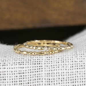 Dainty wedding band, single diamond wedding band, single diamond band, single diamond ring, yellow gold unique ring, white gold simple image 4