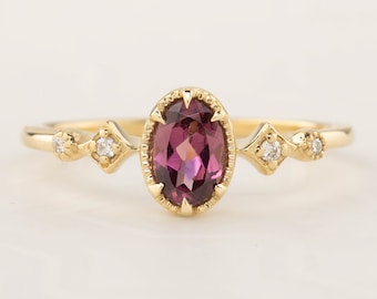 Garnet statement ring, Oval garnet birthstone ring, Unique garnet ring, January birthstone ring gift, 14k yellow gold, rose gold, white gold
