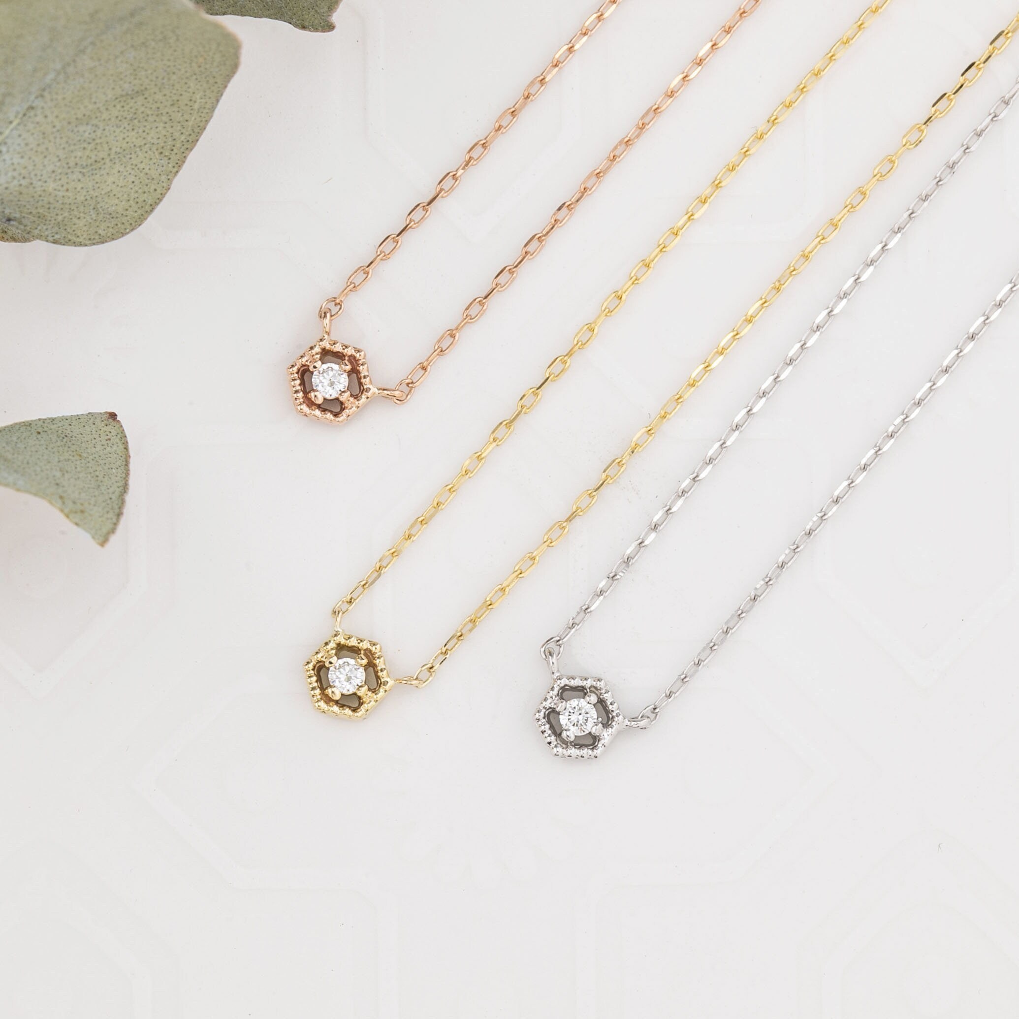 ファッション雑貨・小物その他 14k Gold Floating Diamond Necklace 14k Gold Diamond Necklace, Diamond Floating Necklace, Tiny
