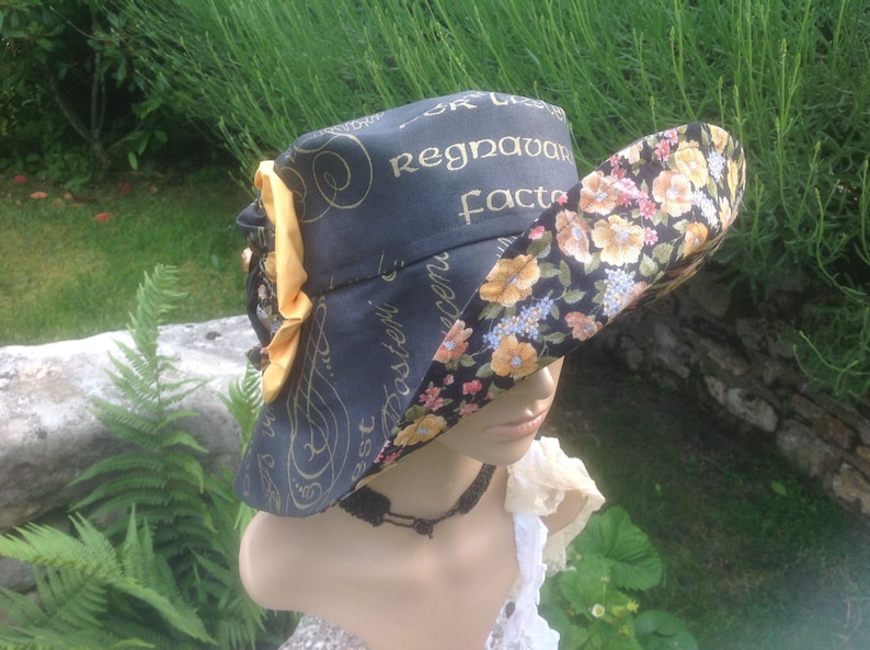 Large. Ultimate Sun Protection French Original Extra Large Pleated Brim Sunhat for A Perfect Sunny Day. Elegant Easily Packed