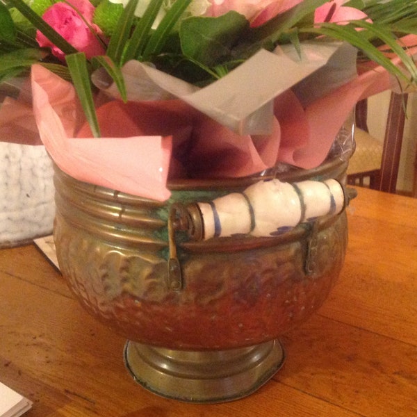 Vintage Copper Flower bowl. Two ceramic Blue & White Handles. Kitchen or Entrance Way Display. 8.5" Tall. Flower Pot.Dried Herbs