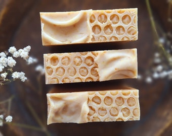 CALENDULA HONEY Artisan Goat Milk Soap | Shea Butter | Ecofriendly | Sensitive Skin | Dry Skin