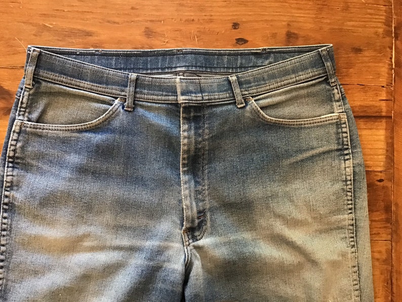34x32