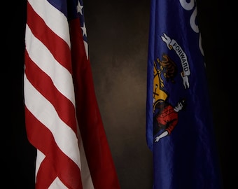 USA und Wisconsin Flagge digitaler Hintergrund für Polizei, Militär, Regierung, politische Kopfschüsse, Fotografie, Kopfschüsse, Verbundstoff