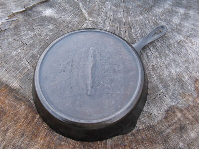 Unmarked Blacklock Cast Iron Skillet NO. 8 7453 Etsy