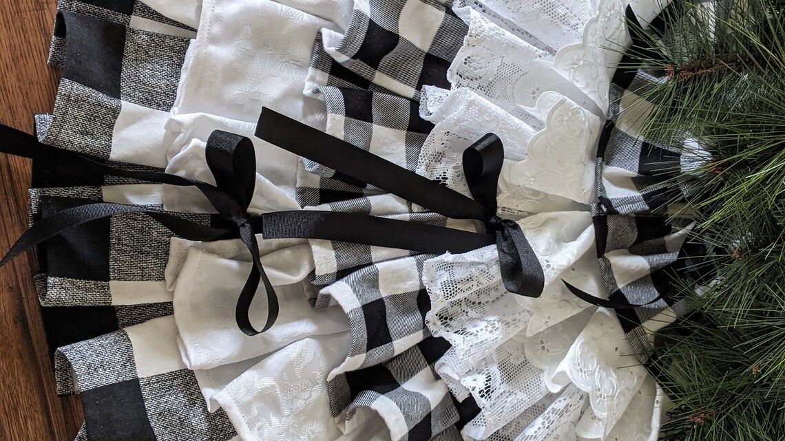 Modern Farmhouse Christmas Tree Skirt Farmhouse Decor Modern Etsy