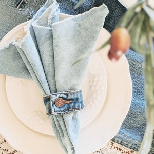 Denim Napkin Rings, Denim Tablescapes, Handmade Napkin Rings, Repurposed Denim, Jean Napkin Rings, Denim Decor, Country Part Decor