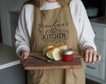 Mother's Day Gifts for Mom | Personalized Linen Apron with Pockets for Gardening Cooking Crafting | Custom Gifts for Grandma Nana Mama Mimi