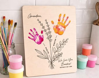 Proyecto artístico personalizado para el Día de la Madre: Huellas de manos pintadas. ¡Te queremos mucho! Regalo DIY para mamá y abuela.