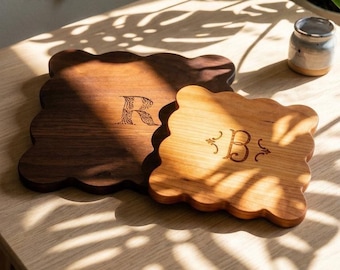 Scallop Cutting Board: Personalized Gift for Home, Housewarming, Christmas | Christmas Gift
