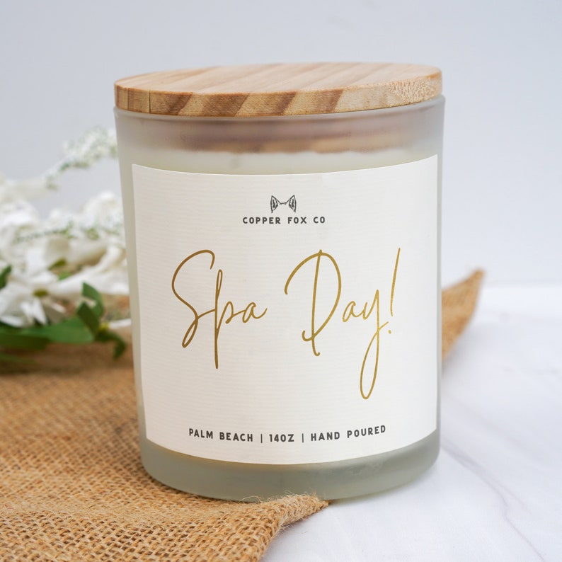 You're Engaged Candle Engagement gift for friends Omg You're engaged Engagement party gift Engagement gift for her She said yes gift Spa Day