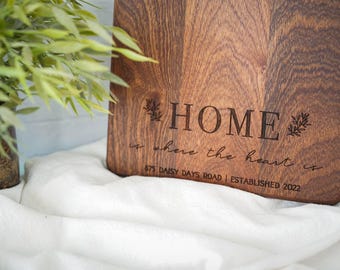 Regalo para un nuevo hogar Regalo para una nueva casa Regalo para un hogar dulce hogar Tabla de cortar Tabla de charcutería Regalo para un reactor Regalo inmobiliario con dirección Código postal: 067