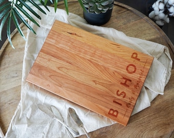 Personalized Mothers day Gift Charcuterie board engagement gifts for couple personalized Cheese Board wedding gift with handle - 009