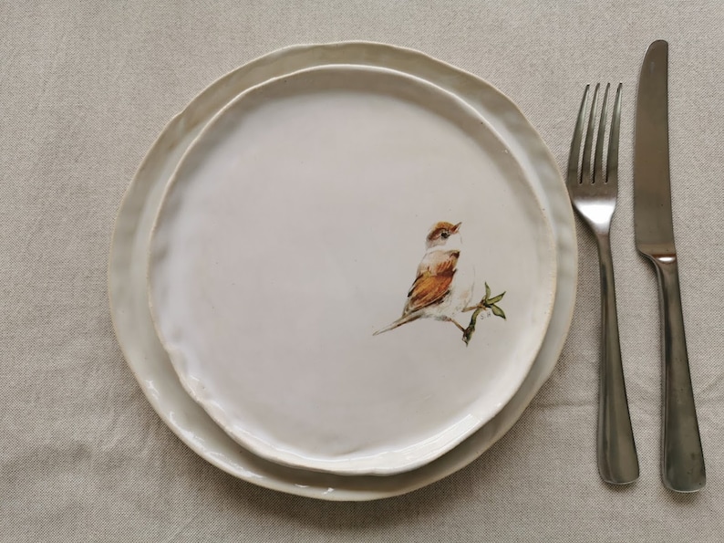 Assiettes en céramique avec oiseaux Gobe-mouche