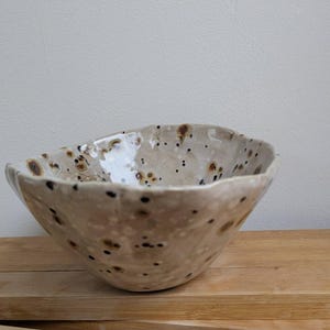 Green and red bowl