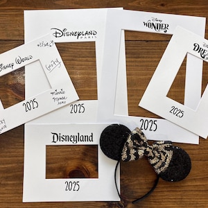 Disney Autograph Photo Mat | Autograph Mat | Picture Mat | Photo Mat | Frame Mat | Disney | Disneyland | Disney Cruise | Disney Keepsake