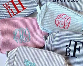 Monogrammed Seersucker bag, Seersucker Toiletry bag, Everything bag, personalized travel bag, graduation gift, birthday gift, pencil bag