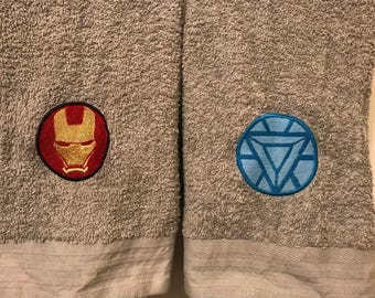 Asciugamani Iron Man/Arc Reactor - Decorazioni per bagno o cucina ricamate ispirate ai fumetti