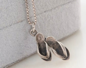 Vintage Sterling Silver Flip Flop Pendant Necklace - 18" Chain