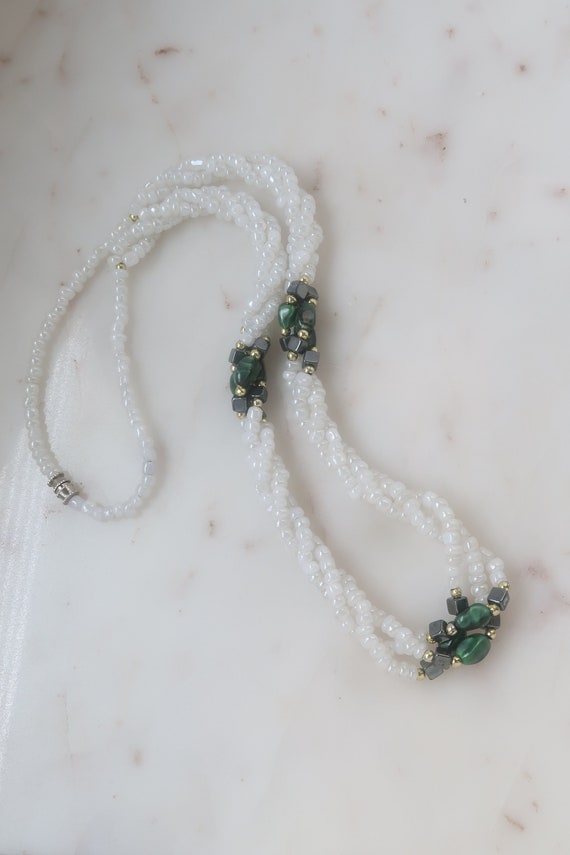 Vintage White and Green Twisted Beaded Necklace - image 4