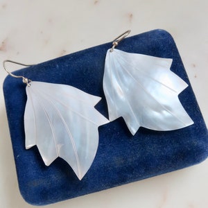 Vintage Mother Of Pearl Dangle Earrings