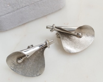 Vintage Silver Calla Lily Clip On Earrings - Flower Clip On Earrings
