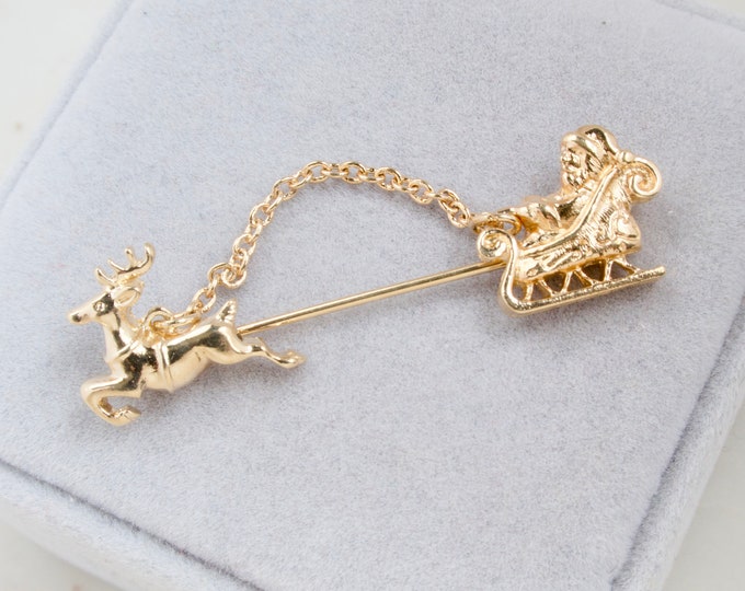 Vintage 1983 Avon Sleigh Chatelaine Stick Pin Christmas Stick Pin Santa
