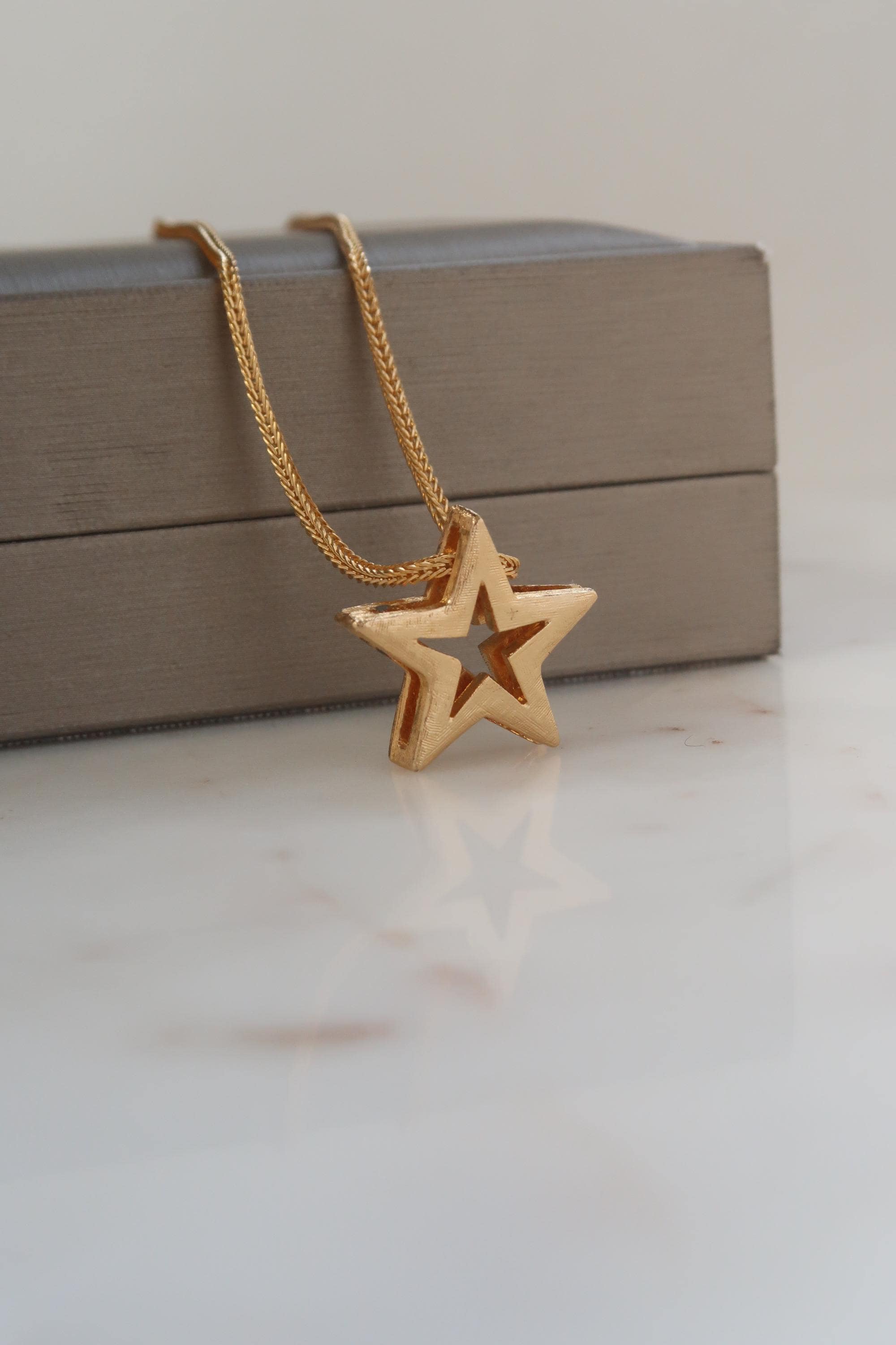 ミュージシャン Star Necklace Gold Chunky Star Necklace - Gold – Work Piece