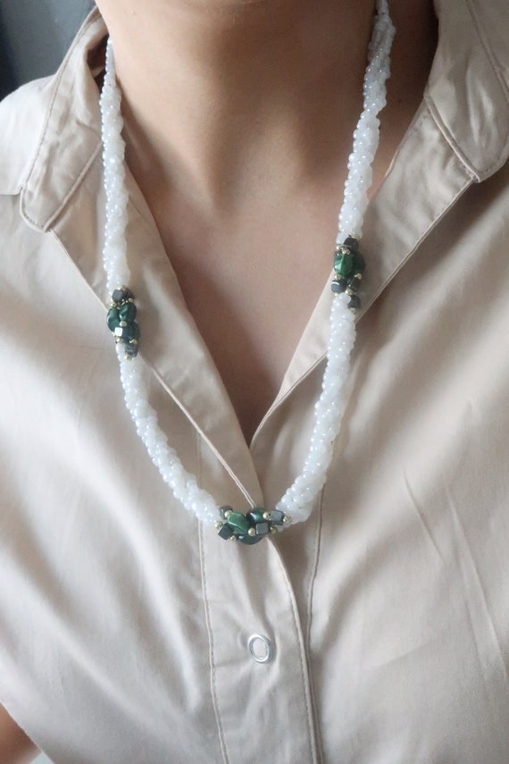 Vintage White and Green Twisted Beaded Necklace - image 2